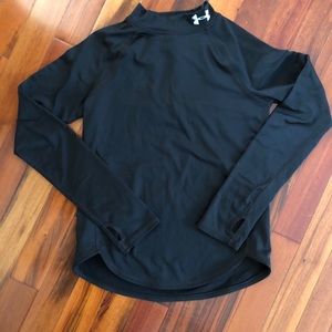 Under Armour, boys long sleeve M (Size 10/12)